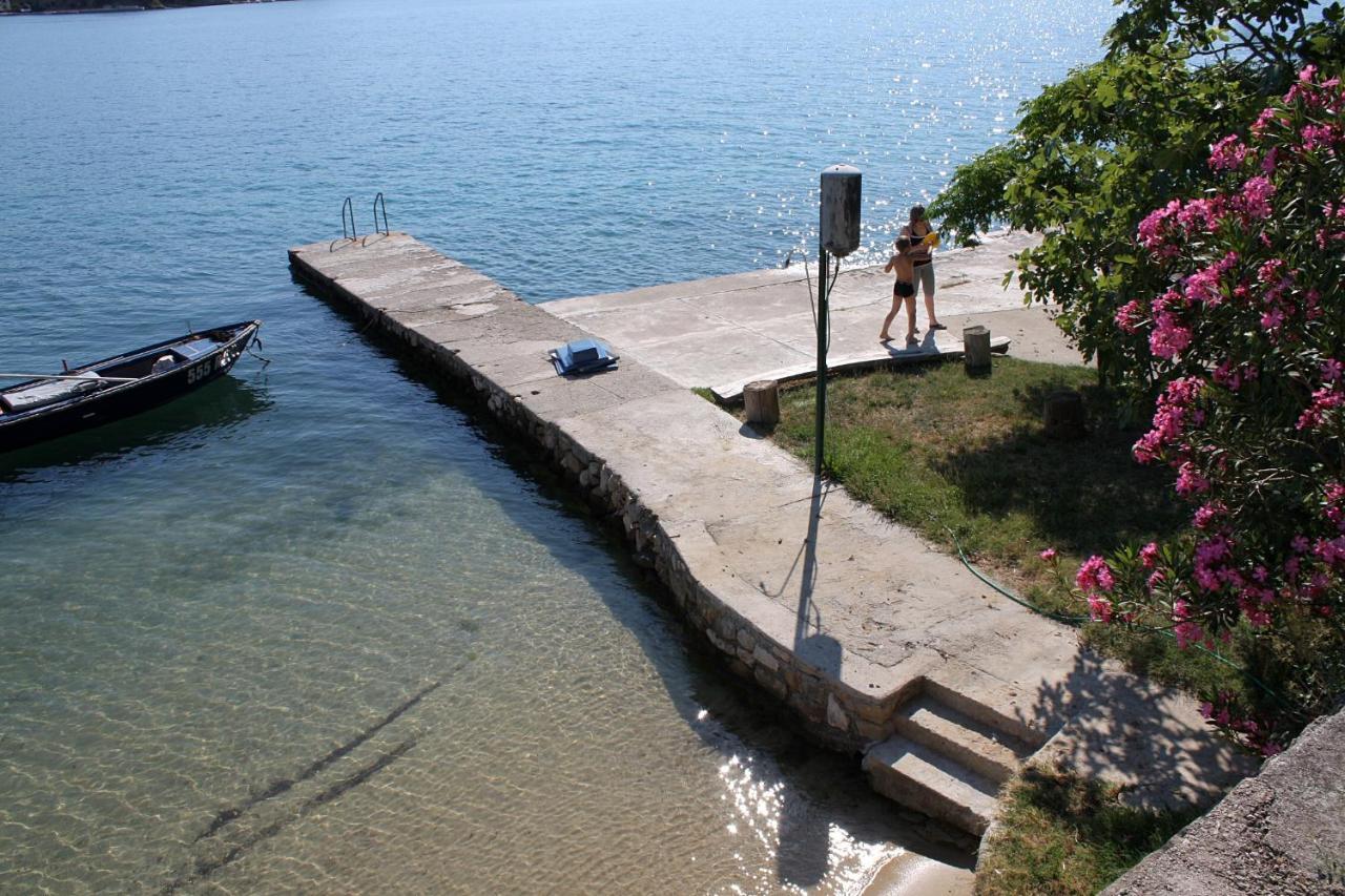Apartments And Rooms By The Sea Supetarska Draga - Gornja, Rab - 11579 外观 照片