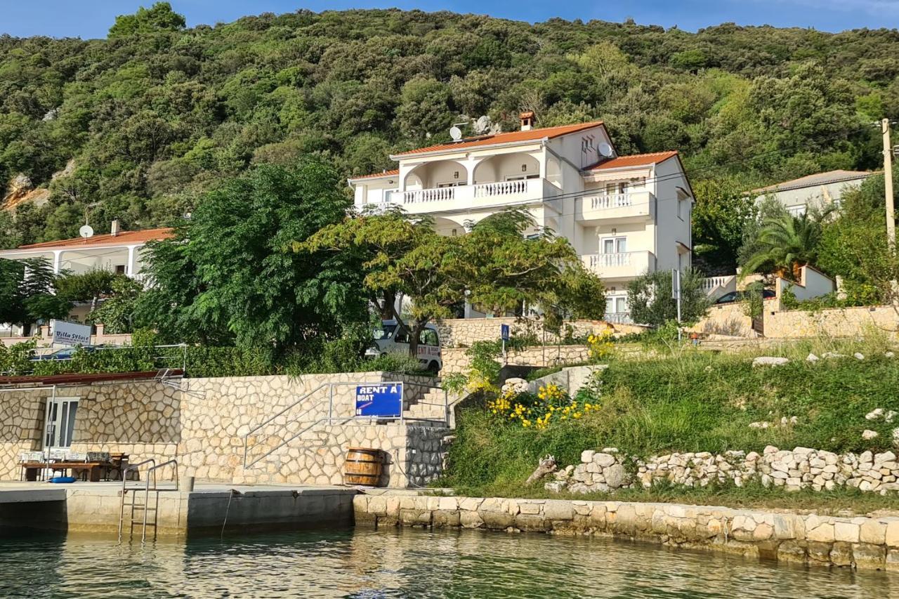Apartments And Rooms By The Sea Supetarska Draga - Gornja, Rab - 11579 外观 照片