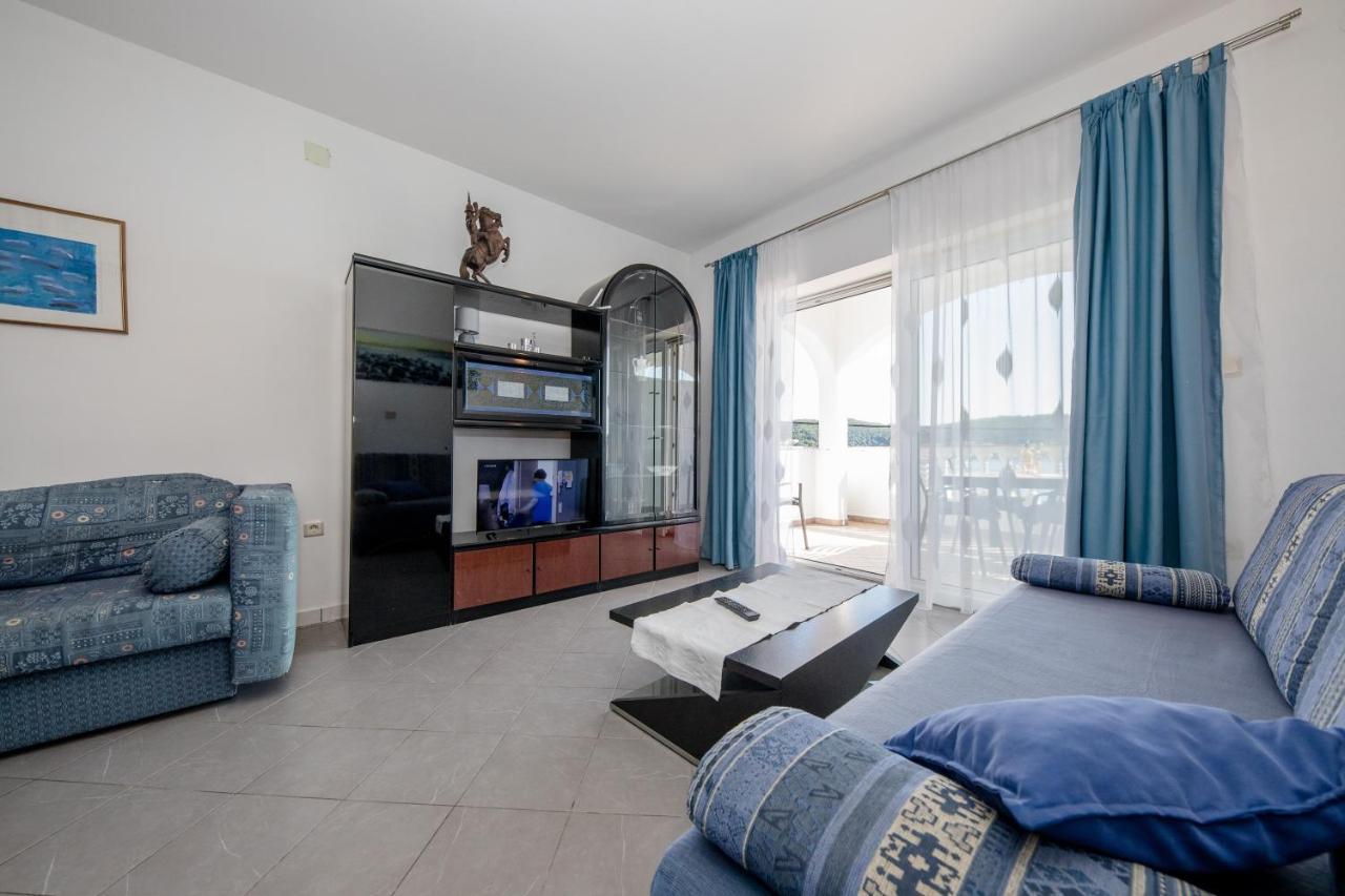 Apartments And Rooms By The Sea Supetarska Draga - Gornja, Rab - 11579 外观 照片