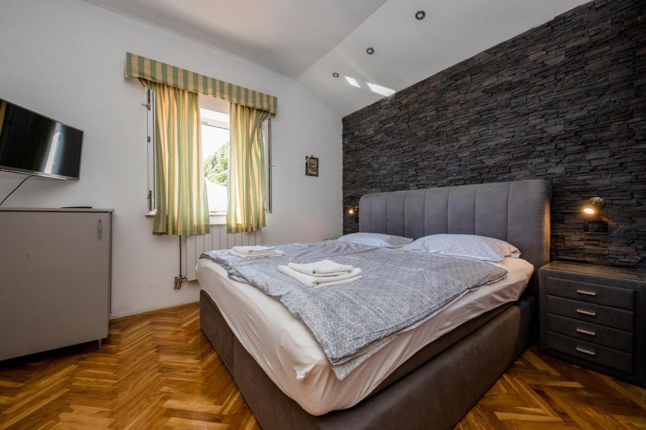 Apartments And Rooms By The Sea Supetarska Draga - Gornja, Rab - 11579 外观 照片