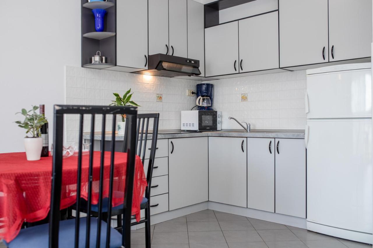 Apartments And Rooms By The Sea Supetarska Draga - Gornja, Rab - 11579 外观 照片