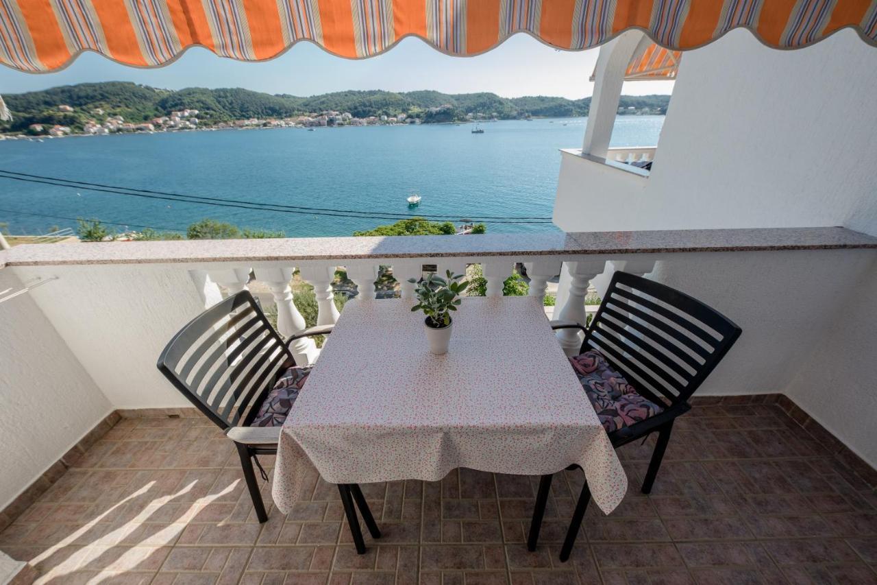 Apartments And Rooms By The Sea Supetarska Draga - Gornja, Rab - 11579 外观 照片
