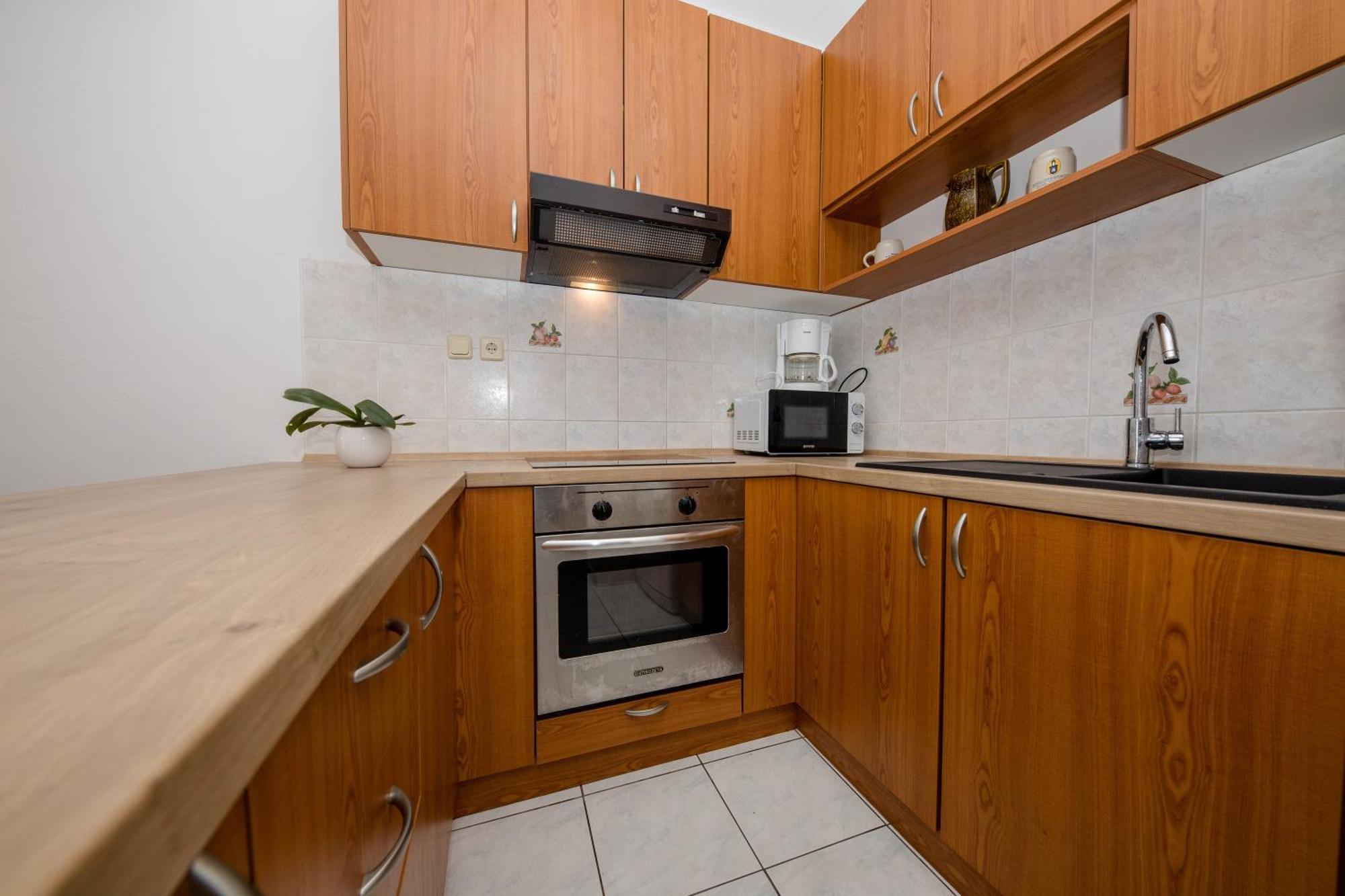 Apartments And Rooms By The Sea Supetarska Draga - Gornja, Rab - 11579 客房 照片