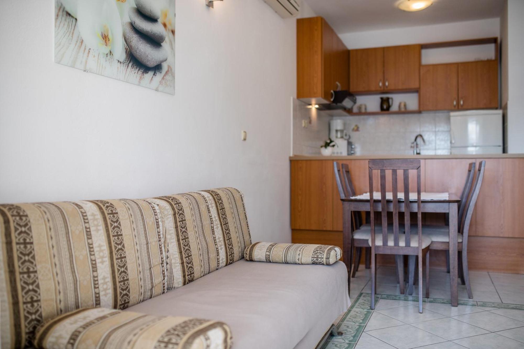 Apartments And Rooms By The Sea Supetarska Draga - Gornja, Rab - 11579 客房 照片